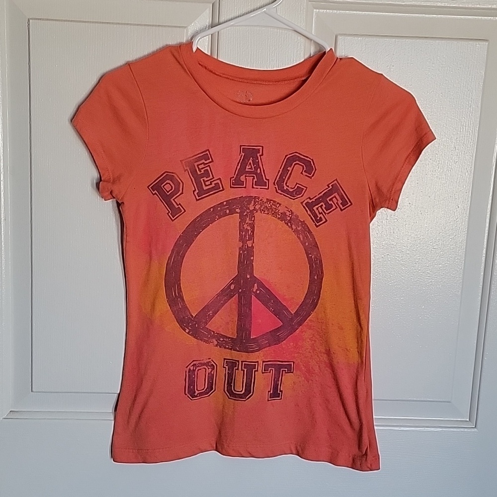 Girls L(14-16) short sleeved, PEACE OUT, coral colored shirt.
